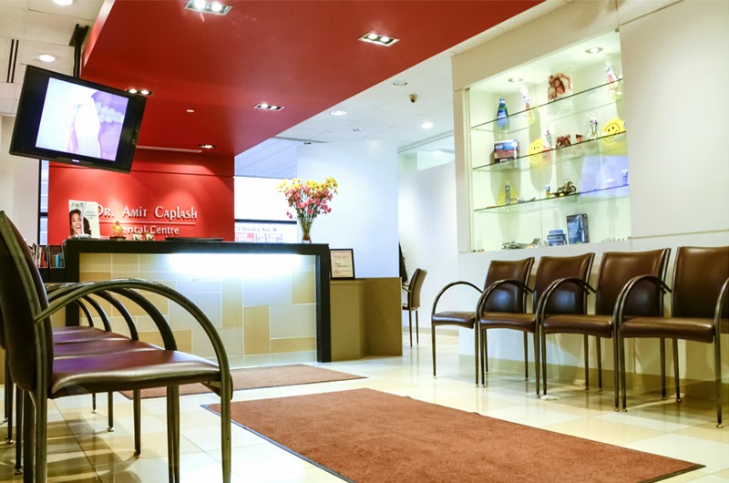 Caplash Dental clinic reception