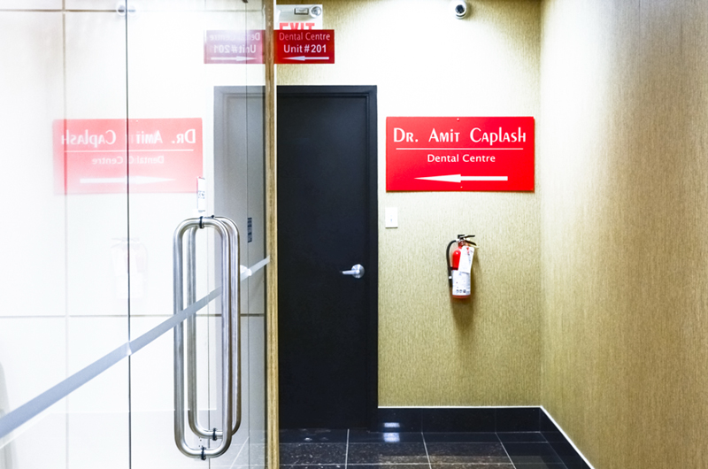 Dr amit Caplash Dental center
